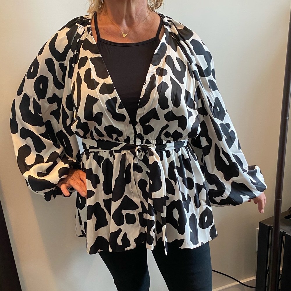 CUTE Asos top with big sleeves and tie waist